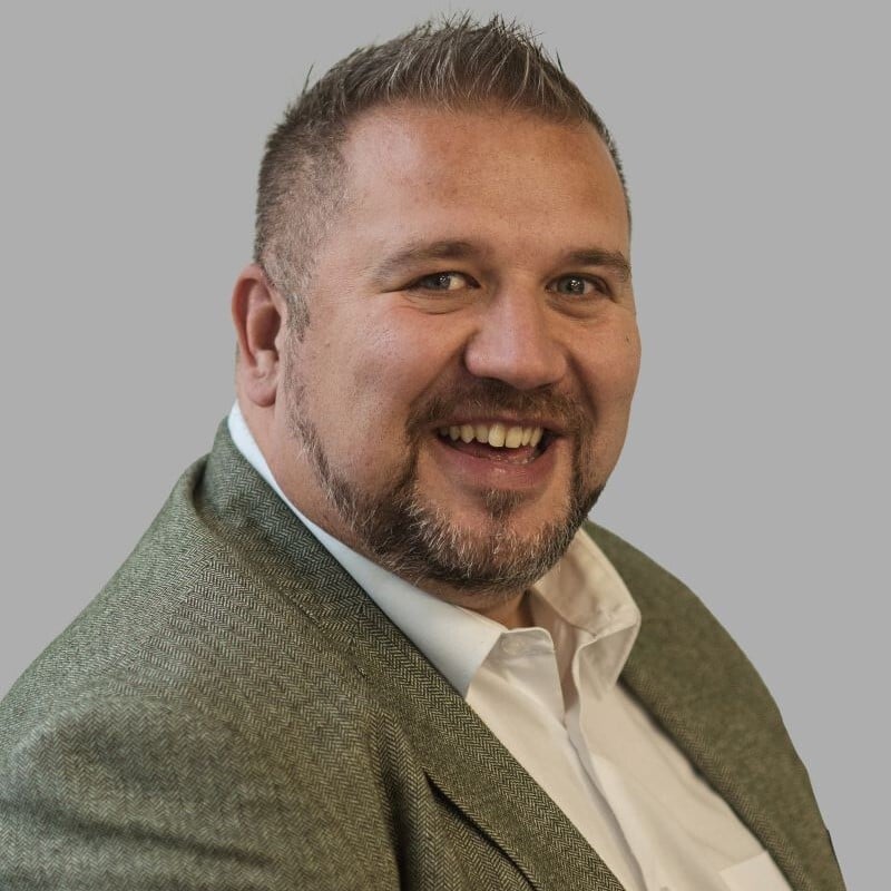 Darren Saxton